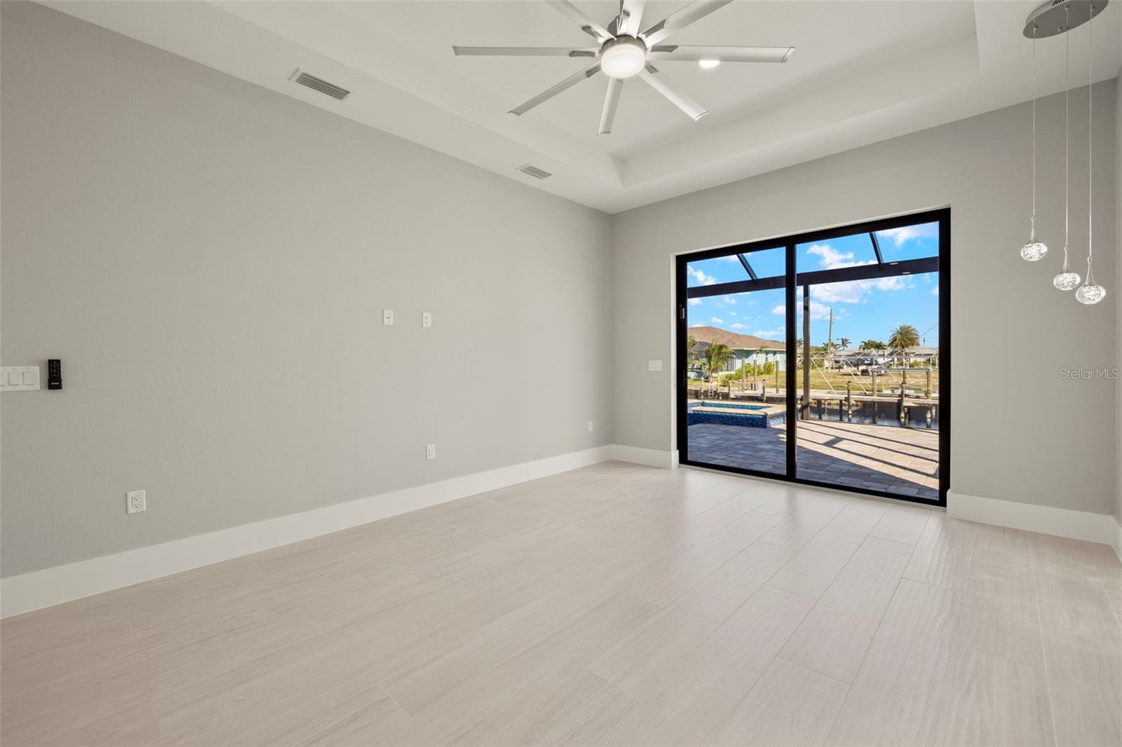 301 NW 39TH AVE, CAPE CORAL, FL, 33993
