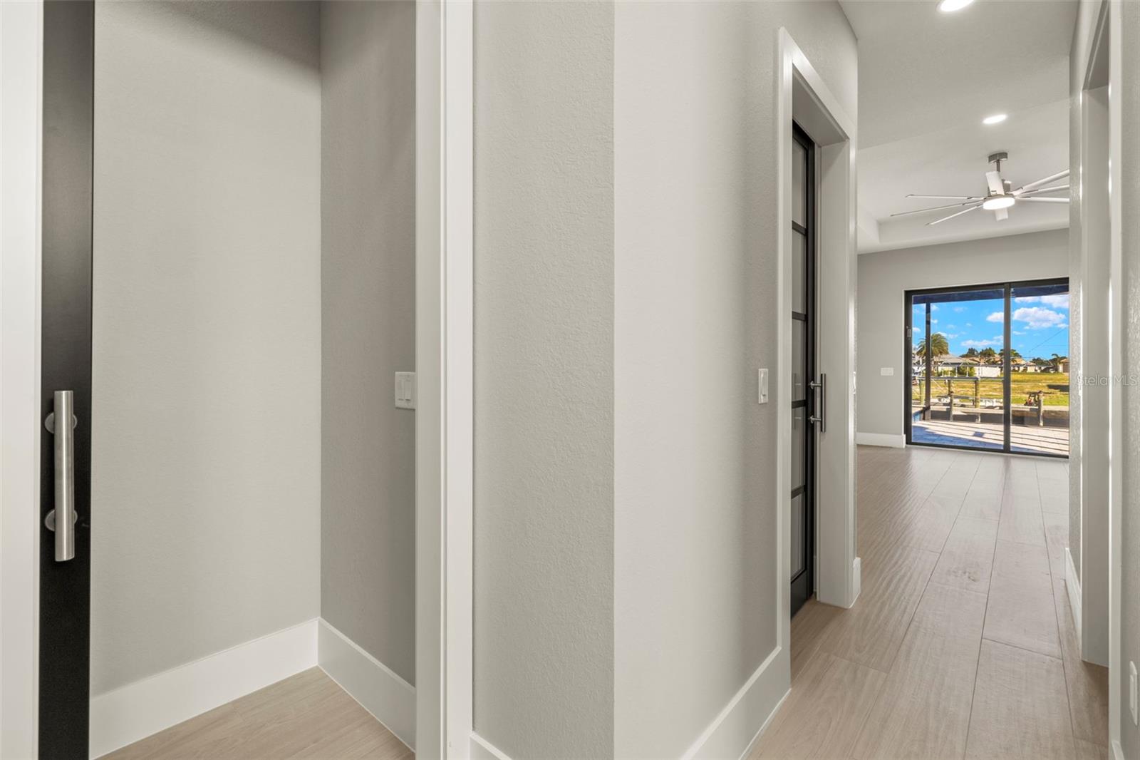 301 NW 39TH AVE, CAPE CORAL, FL, 33993