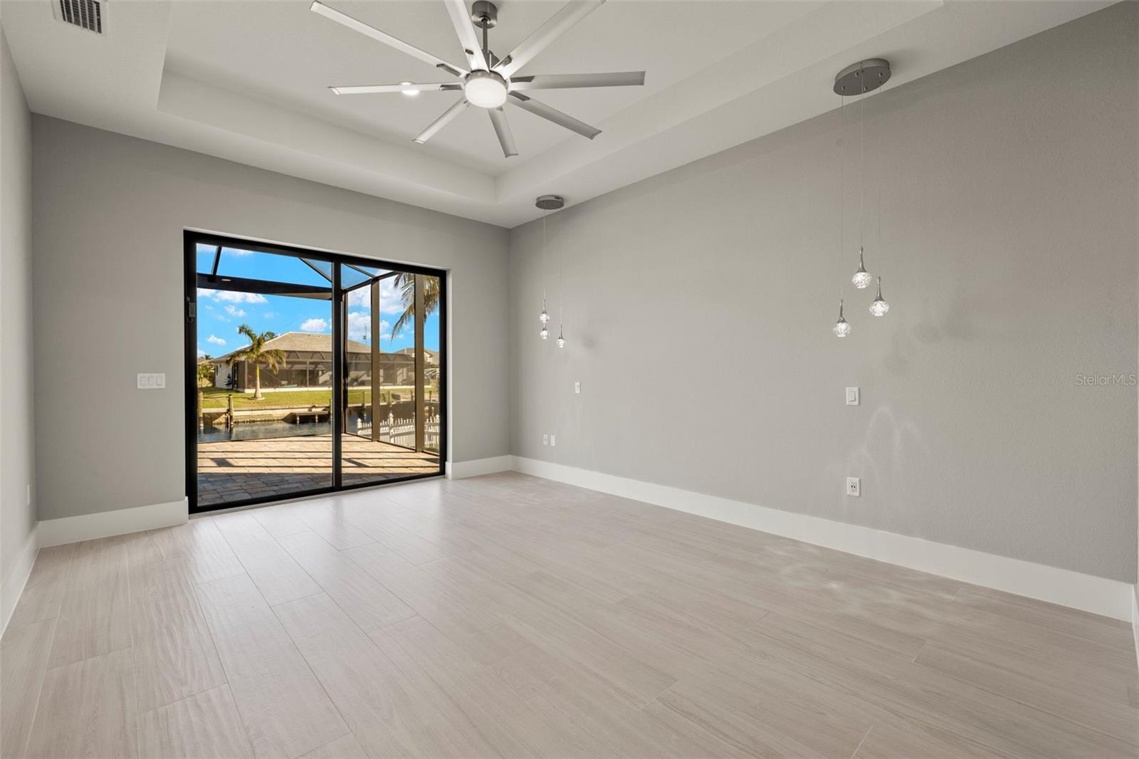 301 NW 39TH AVE, CAPE CORAL, FL, 33993