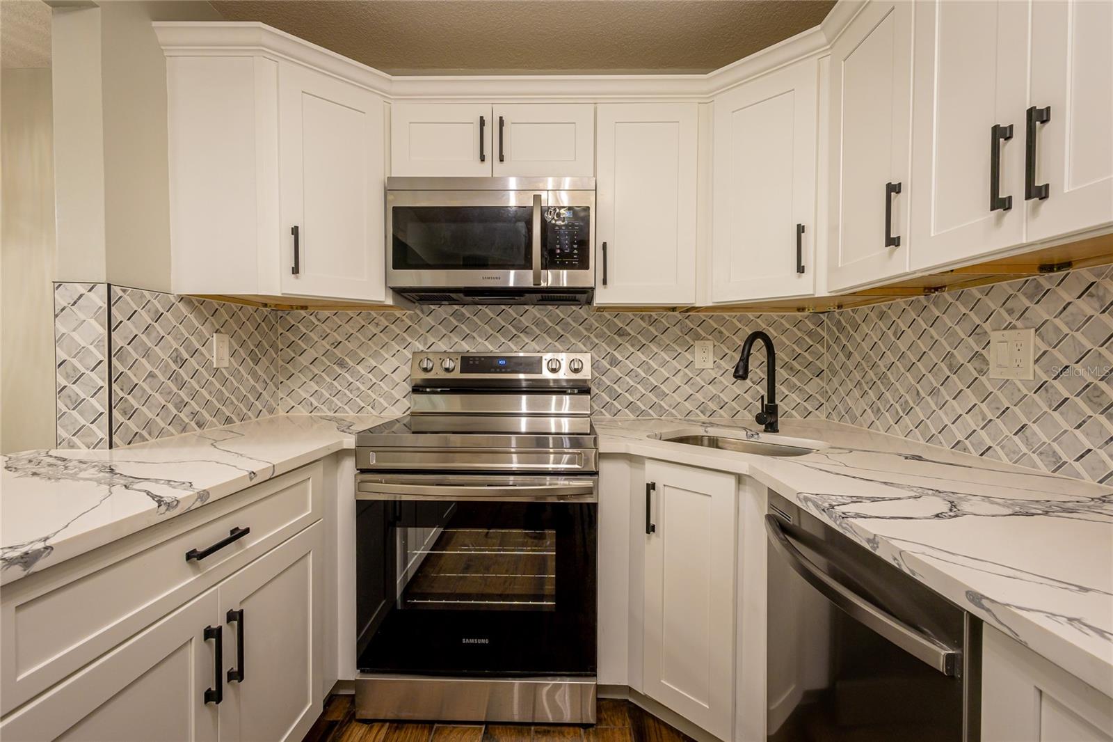 1151 PINE RIDGE CIR W #H1, TARPON SPRINGS, FL, 34688