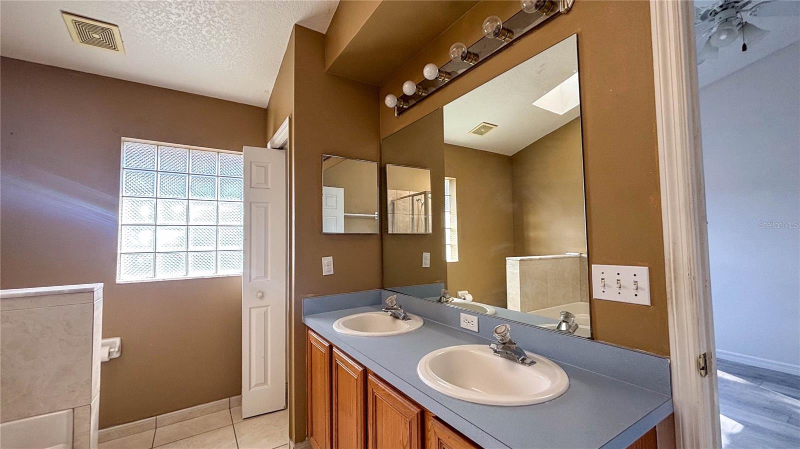 861 BRIARGROVE AVE, DAVENPORT, FL, 33837