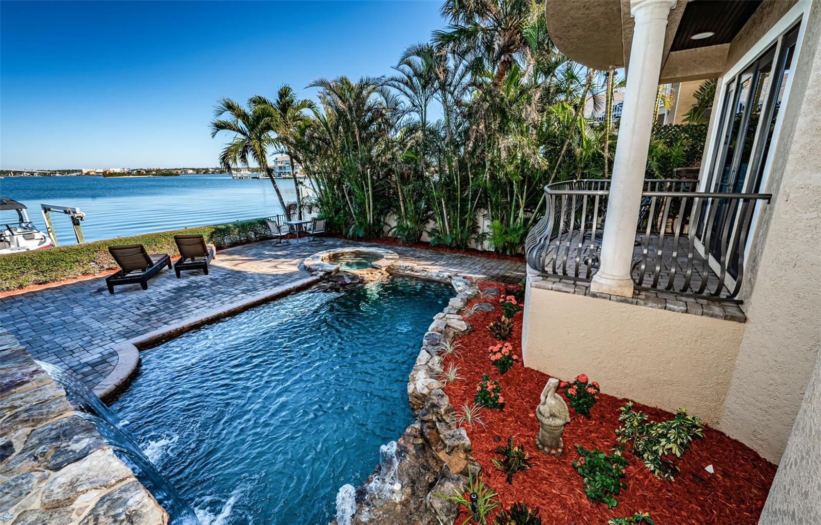 308 HARBOR DR, INDIAN ROCKS BEACH, FL, 33785