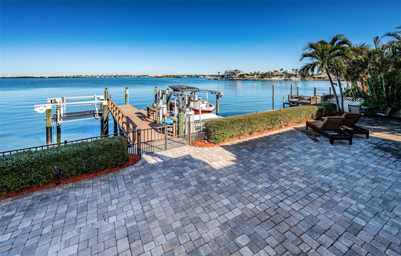 308 HARBOR DR, INDIAN ROCKS BEACH, FL, 33785
