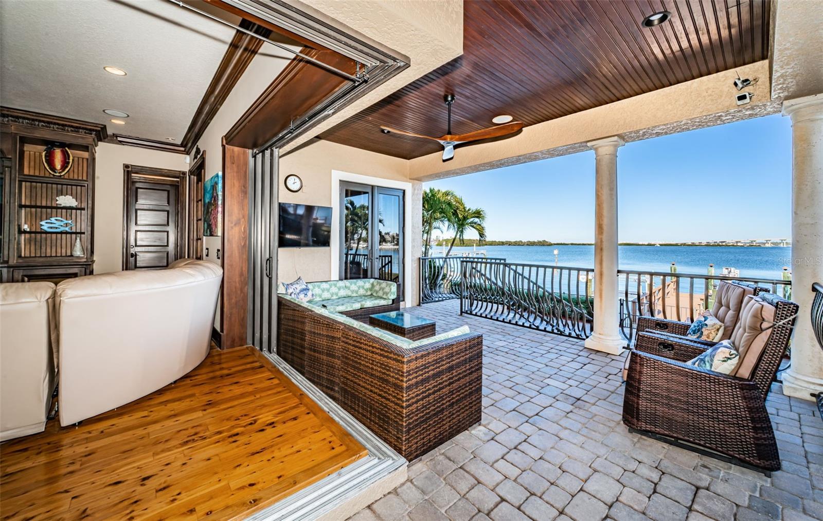308 HARBOR DR, INDIAN ROCKS BEACH, FL, 33785