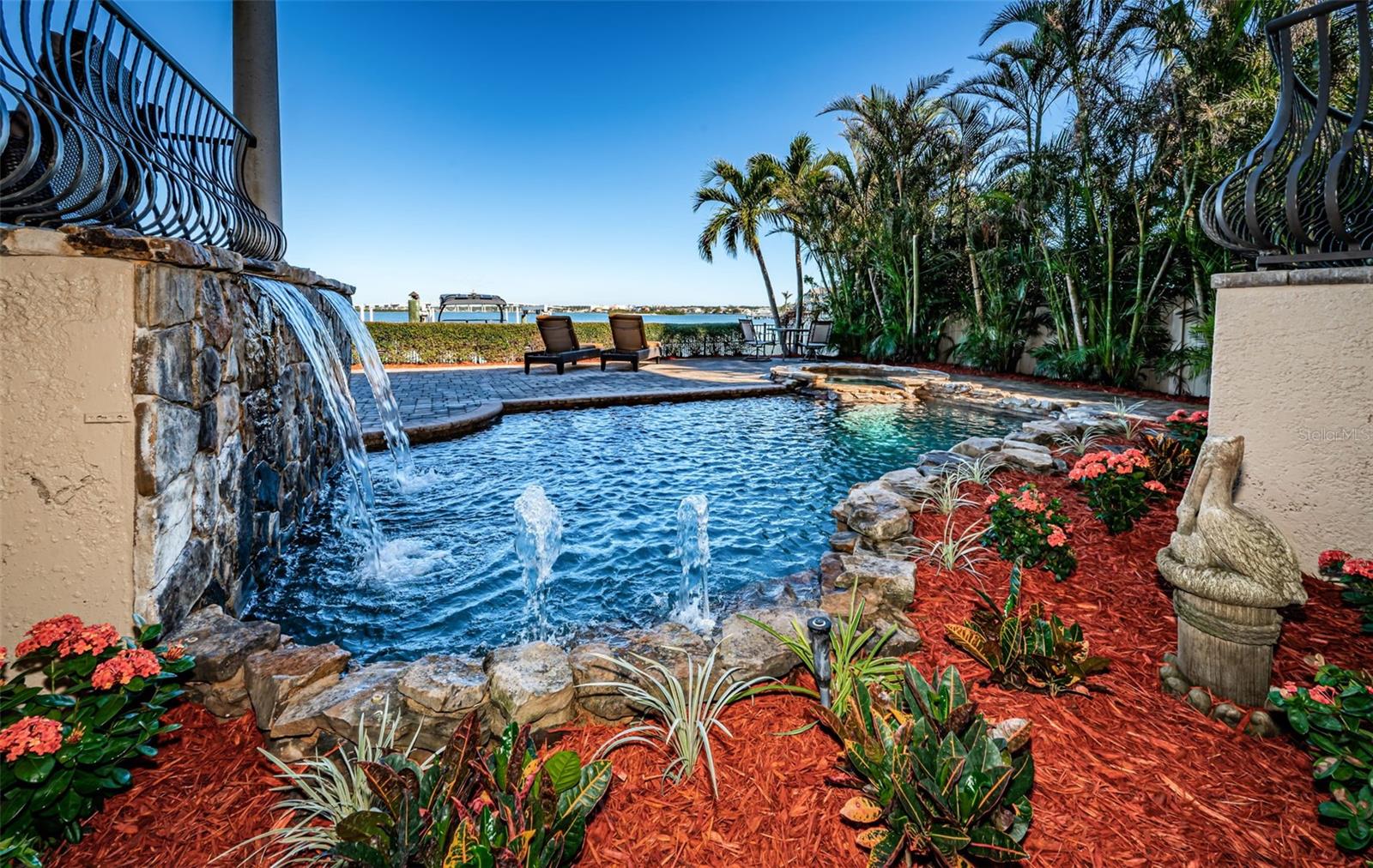 308 HARBOR DR, INDIAN ROCKS BEACH, FL, 33785