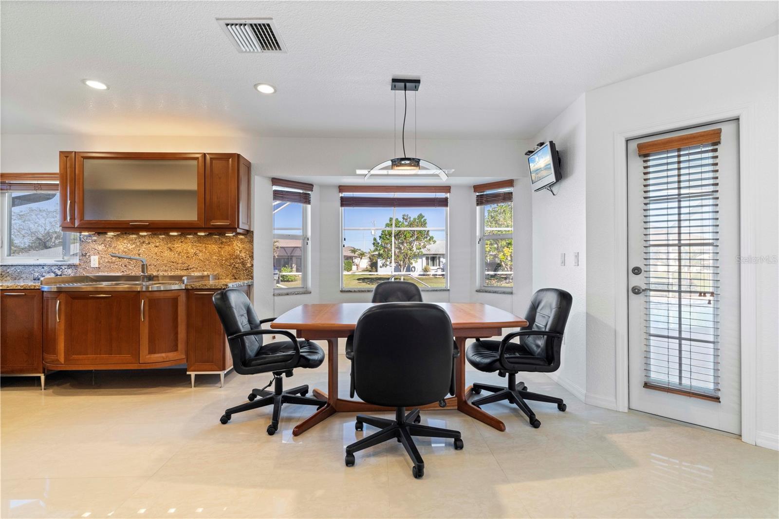 25380 VANTAGE LN, PUNTA GORDA, FL, 33983