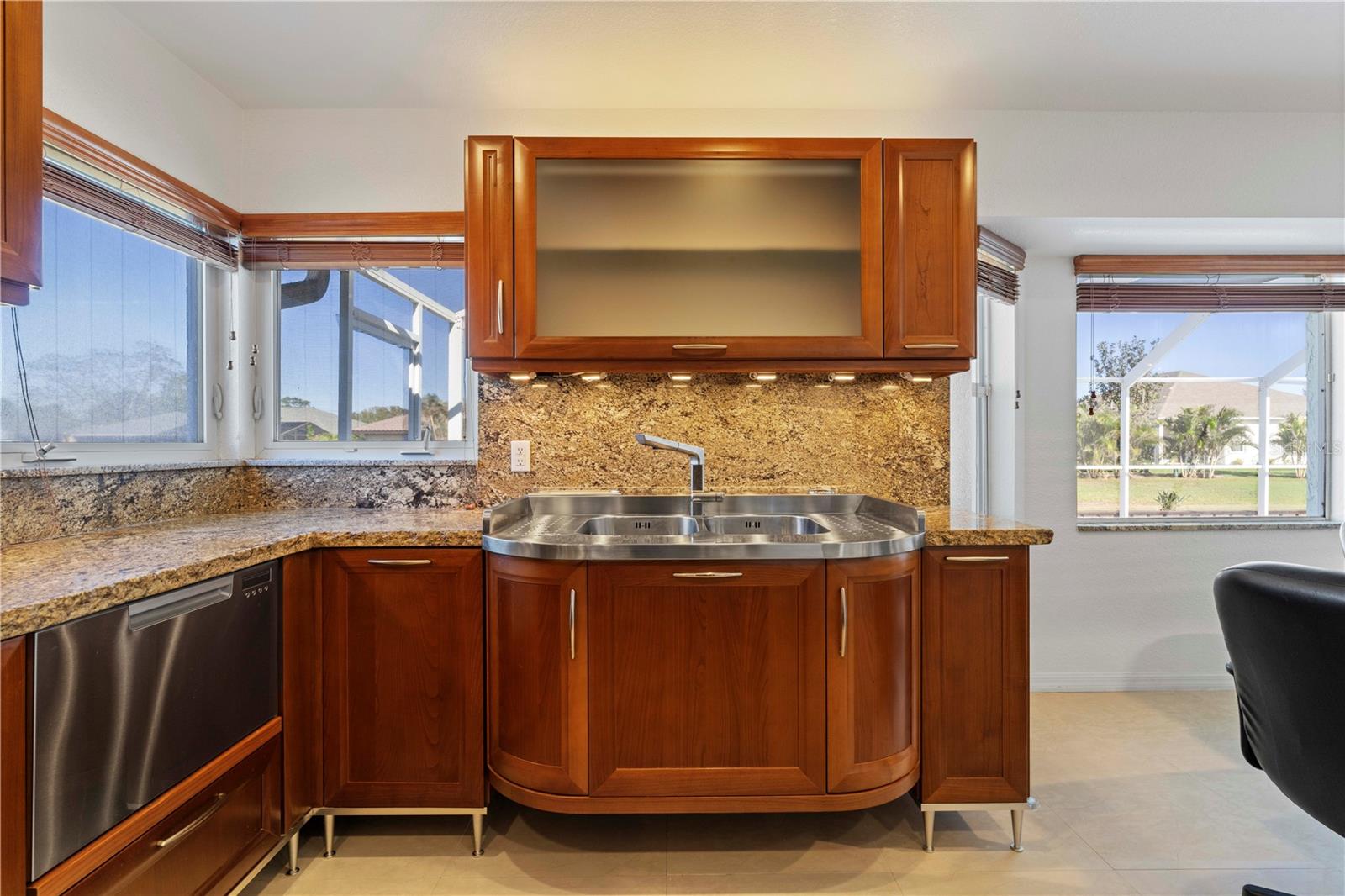 25380 VANTAGE LN, PUNTA GORDA, FL, 33983