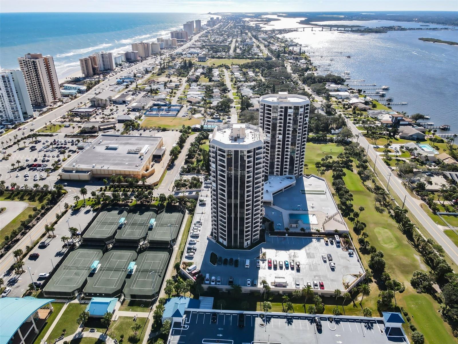 1 OCEANS WEST BLVD #17A2, DAYTONA BEACH SHORES, FL, 32118
