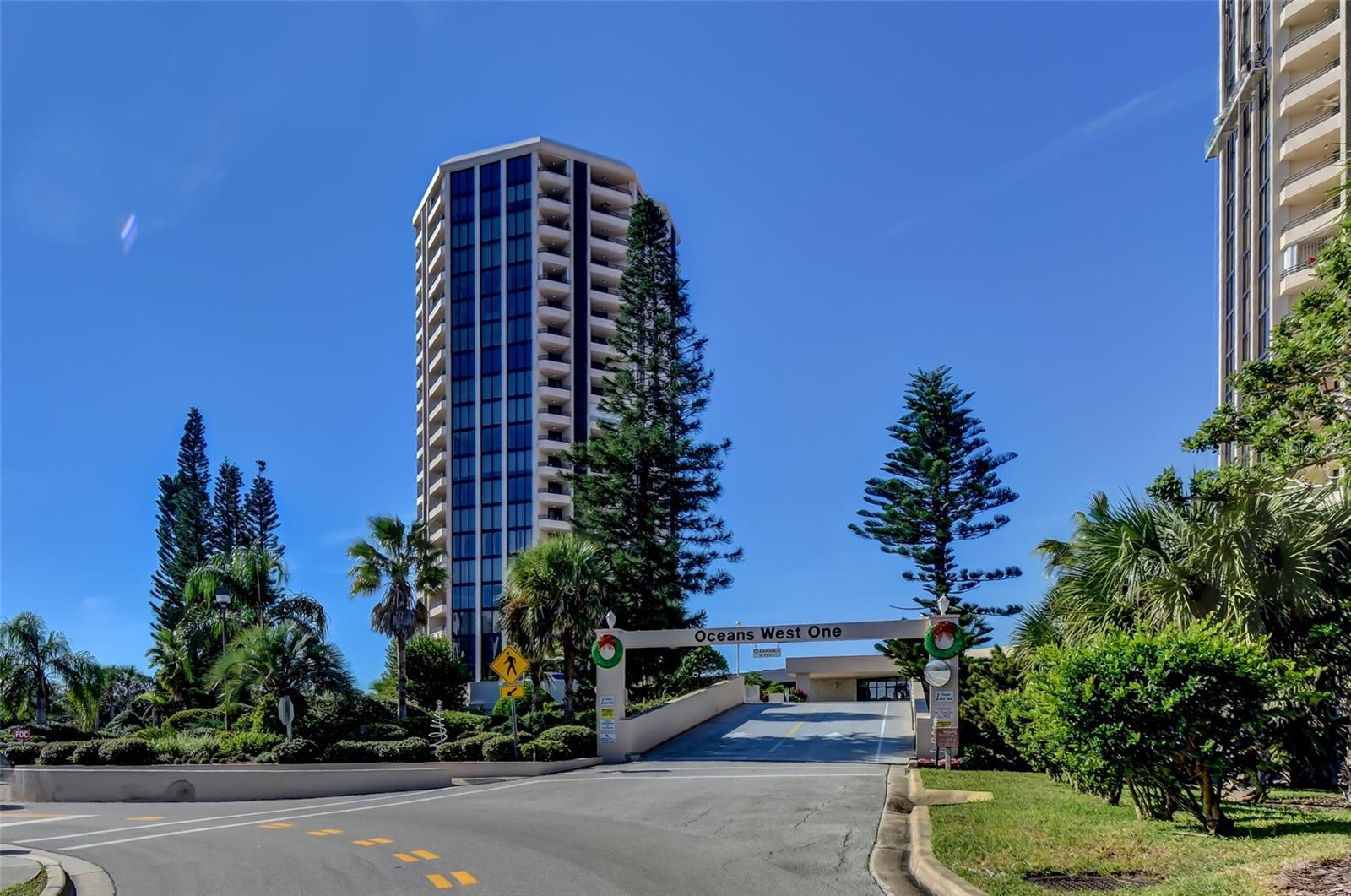 1 OCEANS WEST BLVD #17A2, DAYTONA BEACH SHORES, FL, 32118
