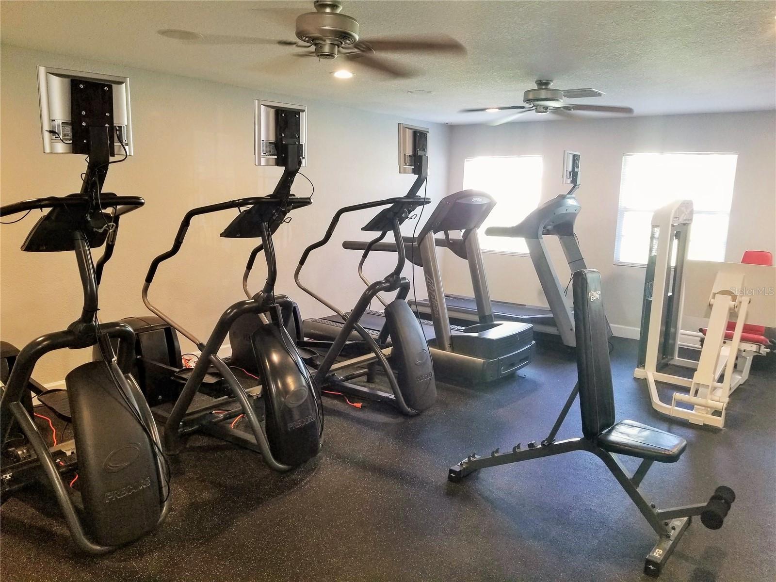 169 POMPANO DR SE, ST PETERSBURG, FL, 33705