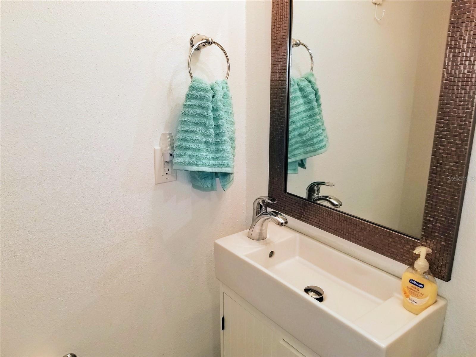 169 POMPANO DR SE, ST PETERSBURG, FL, 33705