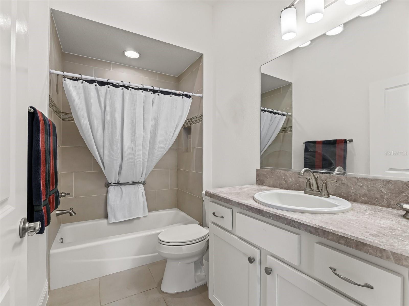 6292 MARNIE TER, THE VILLAGES, FL, 32163