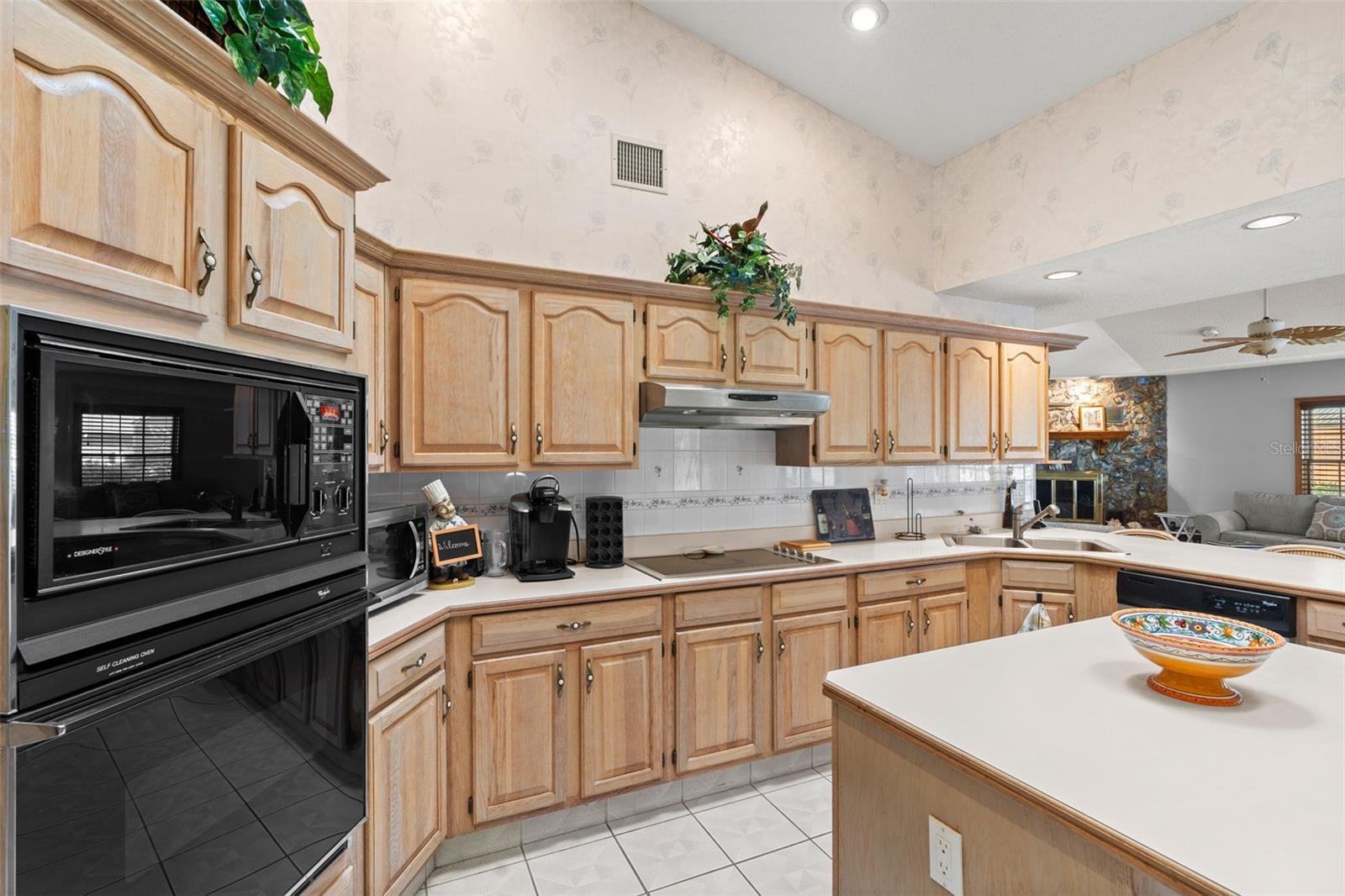 15 LAKE CHARLES PL, PALM COAST, FL, 32137