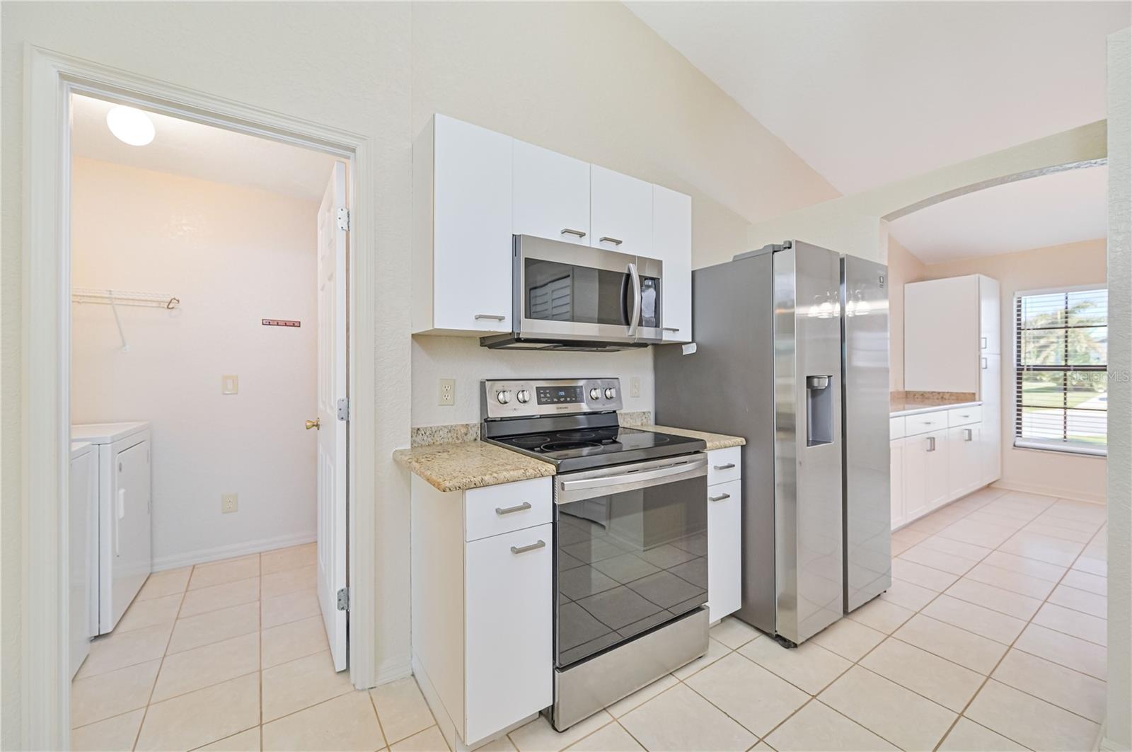 2073 DAMASCUS LN, PUNTA GORDA, FL, 33983