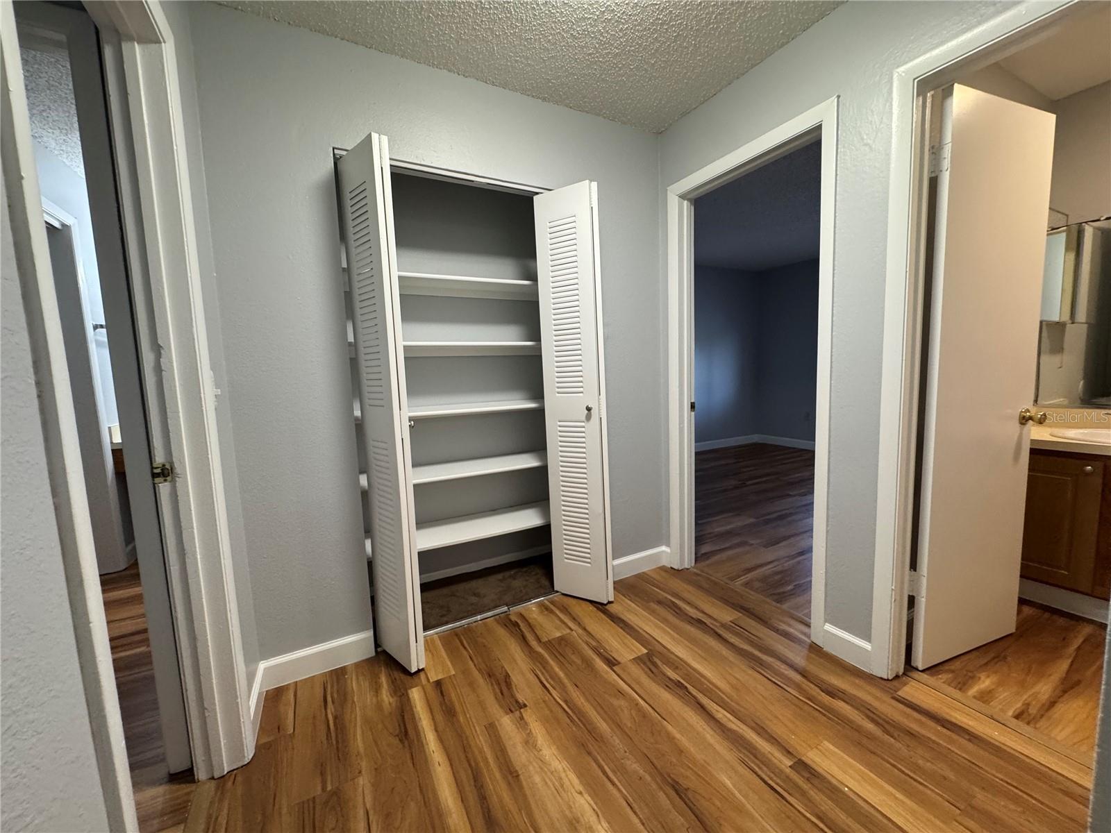 4307 S SEMORAN BLVD #4, ORLANDO, FL, 32822