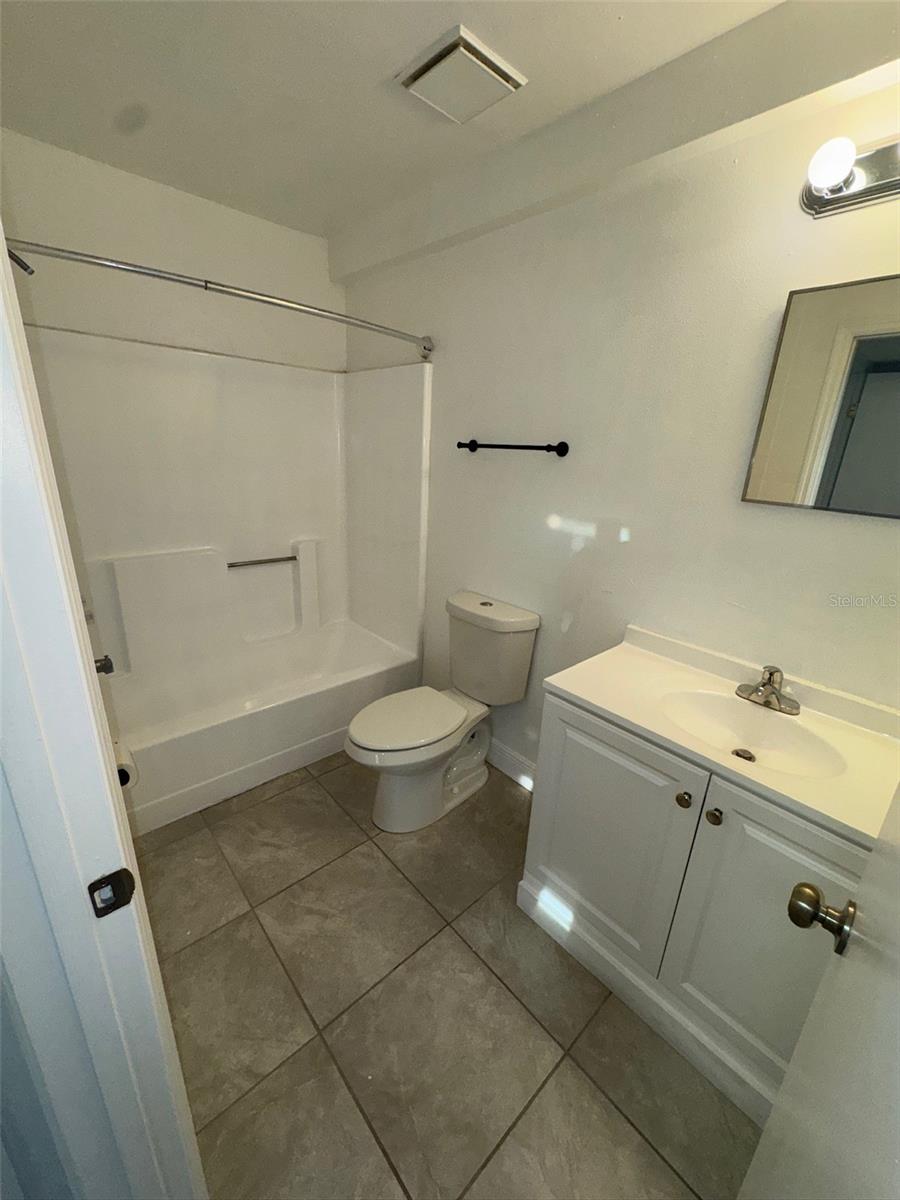 1181-1181 BENTLEY RD #4, LEESBURG, FL, 34748