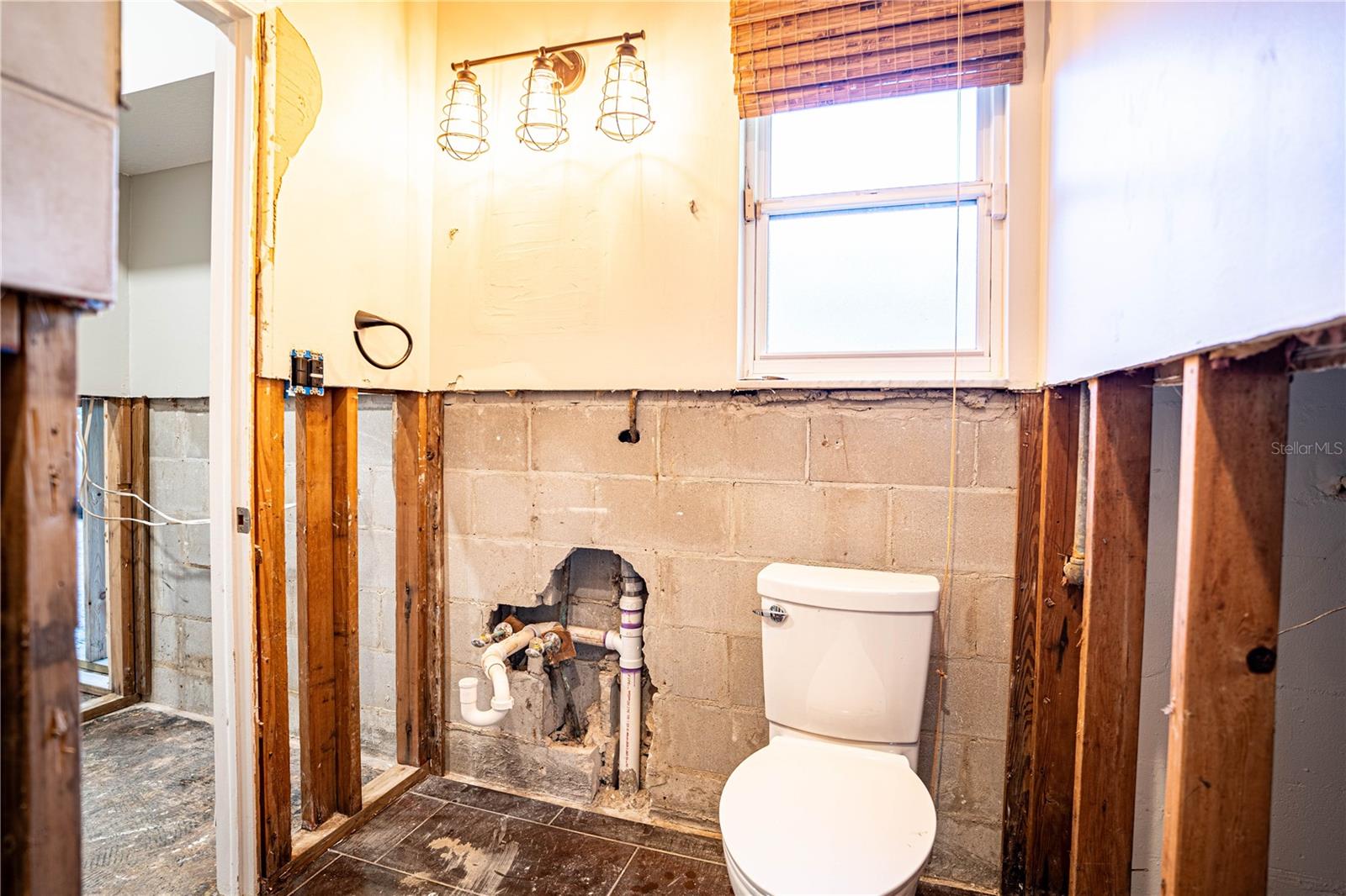 4911 W JUNO ST, TAMPA, FL, 33629