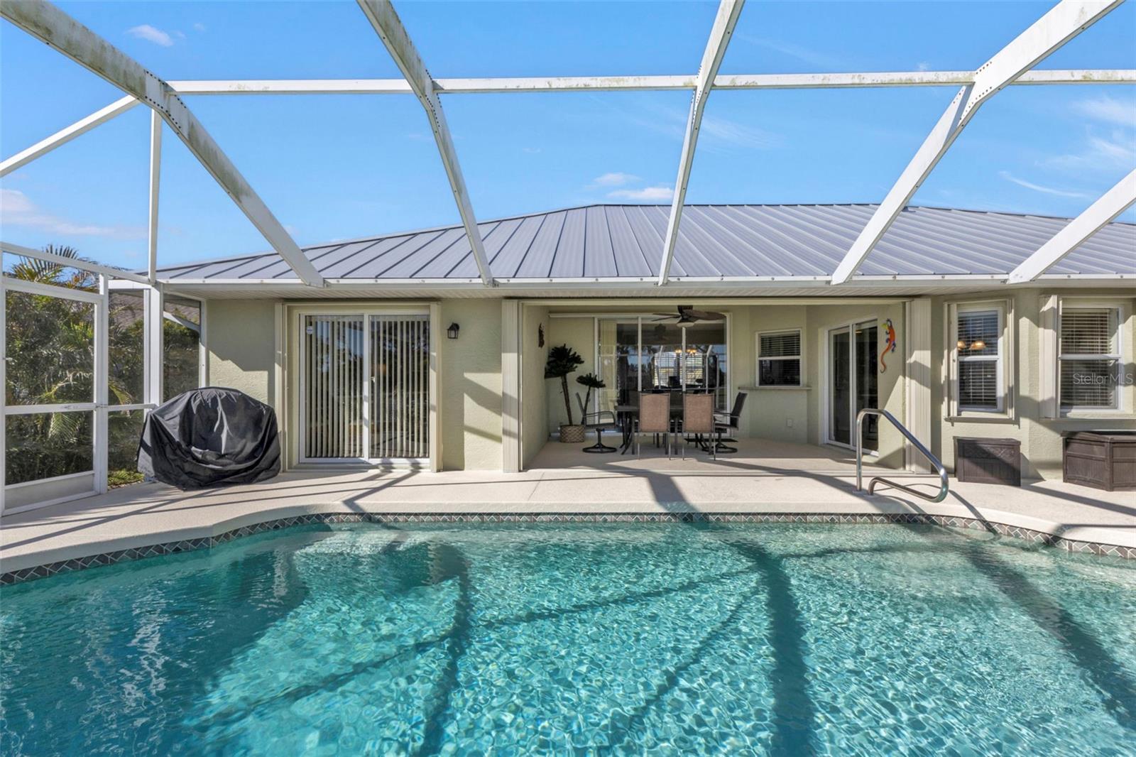 196 TOURNAMENT RD, ROTONDA WEST, FL, 33947