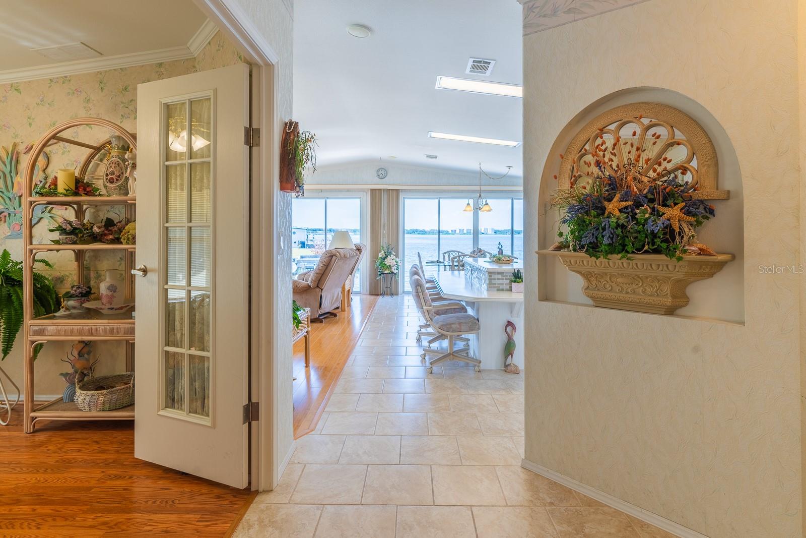 18675 US HIGHWAY 19 N #389, CLEARWATER, FL, 33764