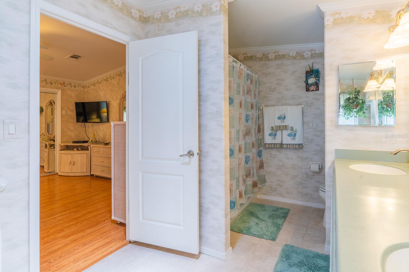 18675 US HIGHWAY 19 N #389, CLEARWATER, FL, 33764