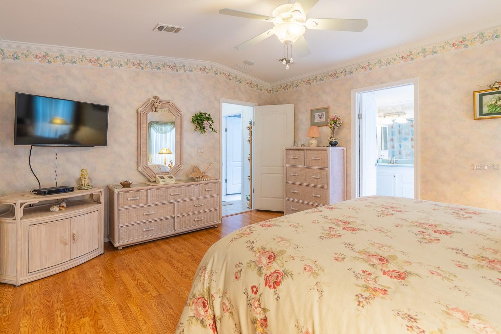 18675 US HIGHWAY 19 N #389, CLEARWATER, FL, 33764