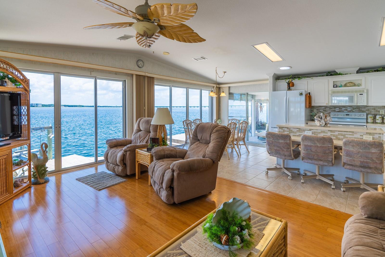 18675 US HIGHWAY 19 N #389, CLEARWATER, FL, 33764