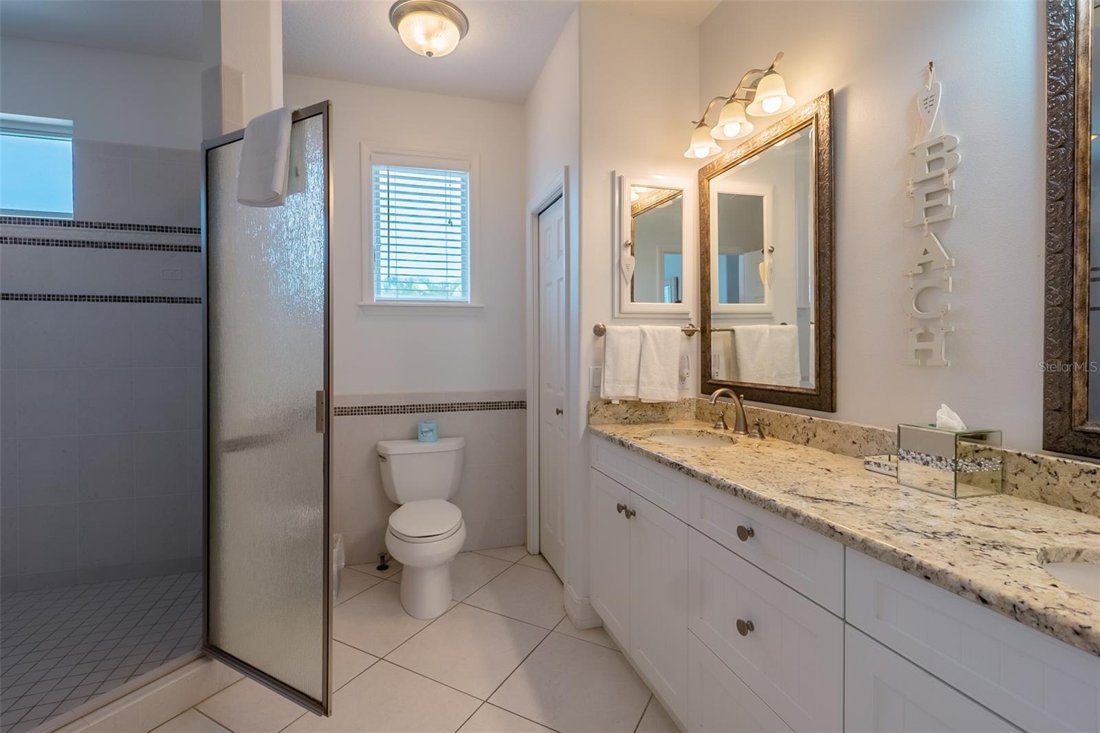 A4631029 Property Photo