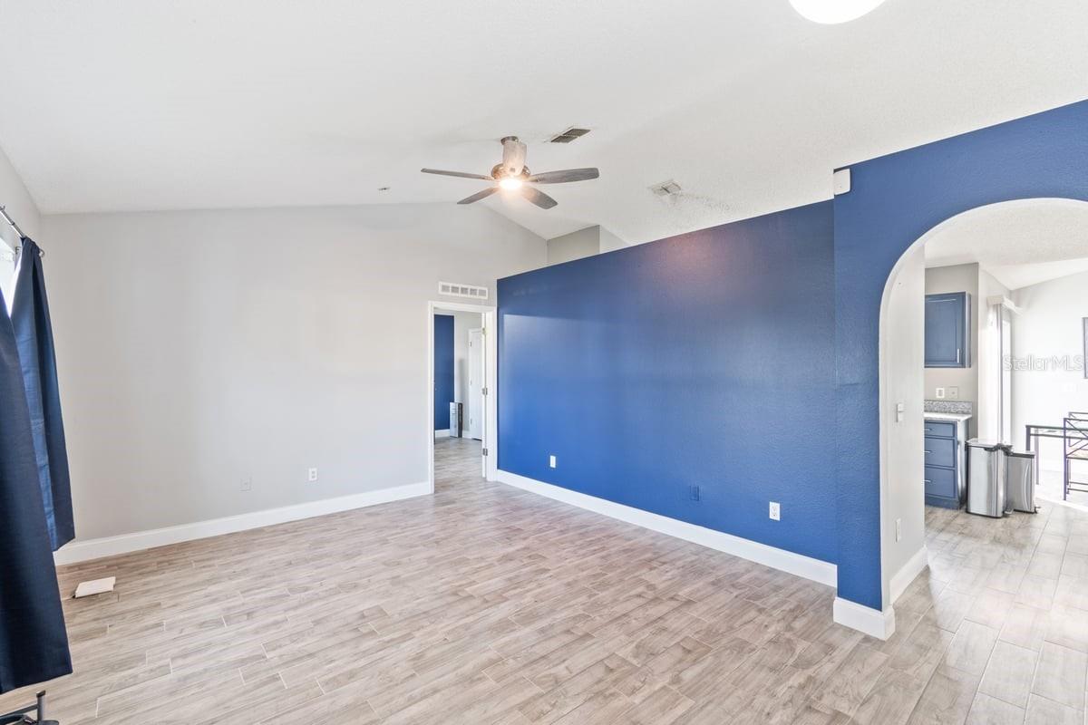 557 DOVE CT, KISSIMMEE, FL, 34759