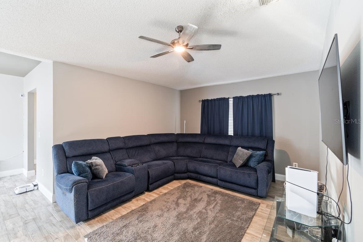 557 DOVE CT, KISSIMMEE, FL, 34759