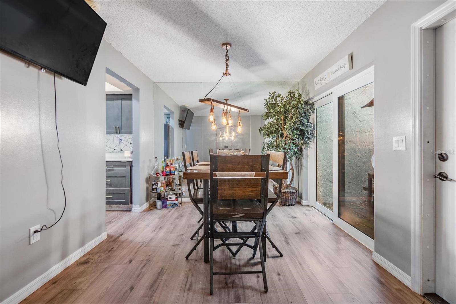 4453 VIEUX CARRE CIR, TAMPA, FL, 33613