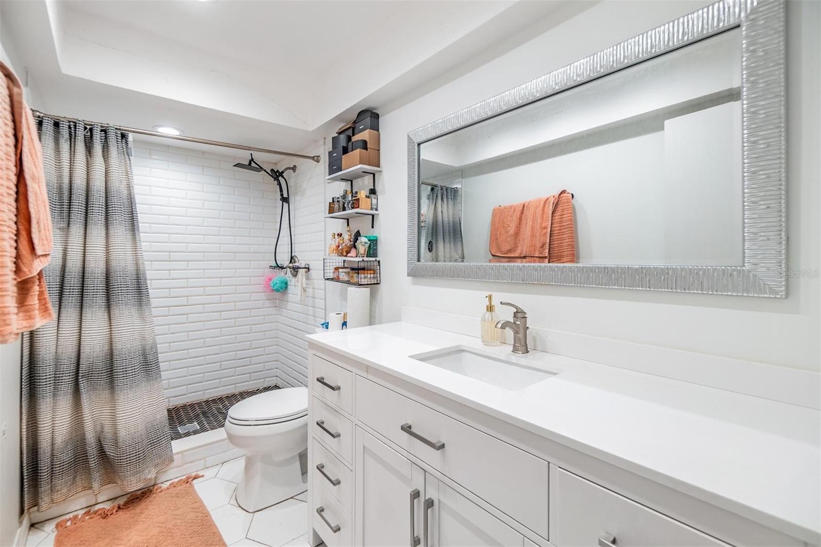4453 VIEUX CARRE CIR, TAMPA, FL, 33613