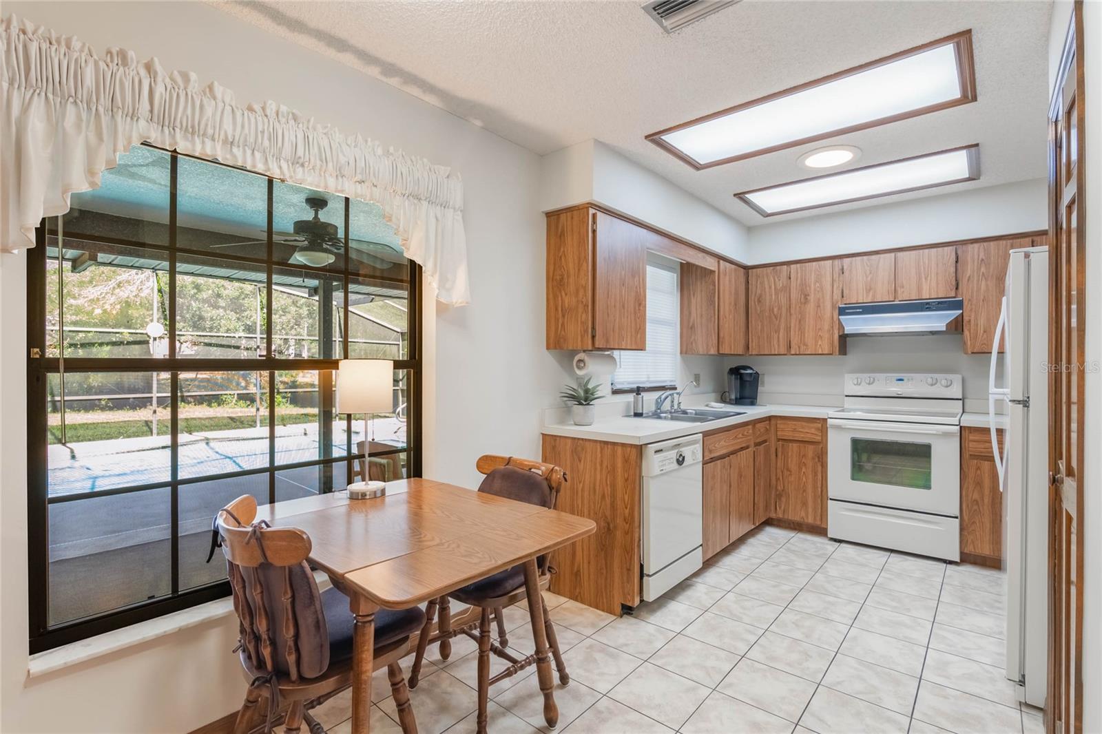 315 HUNTINGTON DR, DELAND, FL, 32724