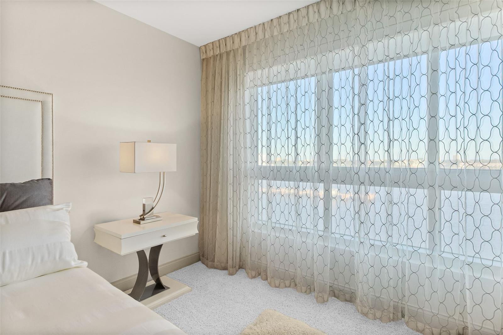 231 RIVERSIDE DR #701, HOLLY HILL, FL, 32117