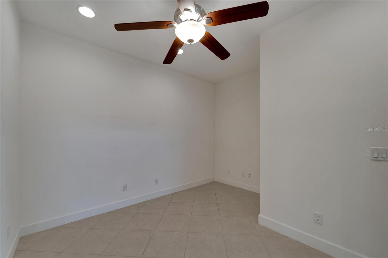 2226 NOTTINGHAM GREENS DR #2226, SUN CITY CENTER, FL, 33573