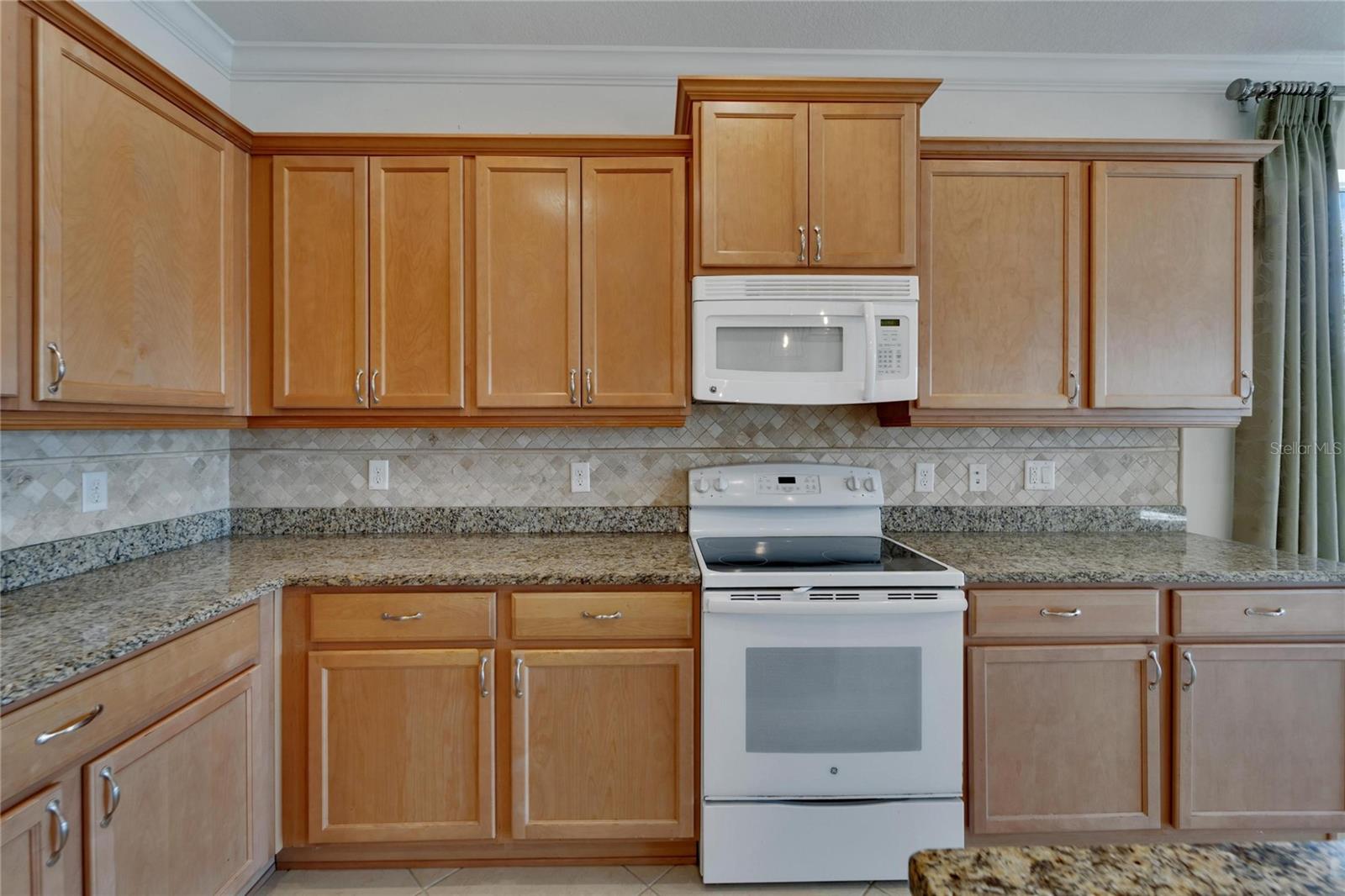 2226 NOTTINGHAM GREENS DR #2226, SUN CITY CENTER, FL, 33573