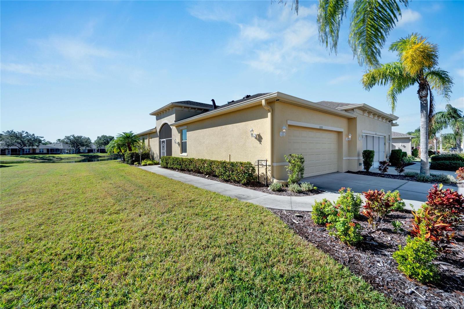 2226 NOTTINGHAM GREENS DR #2226, SUN CITY CENTER, FL, 33573