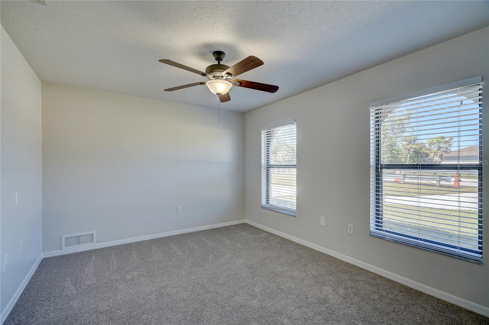11339 GULFSTREAM BLVD, PORT CHARLOTTE, FL, 33981