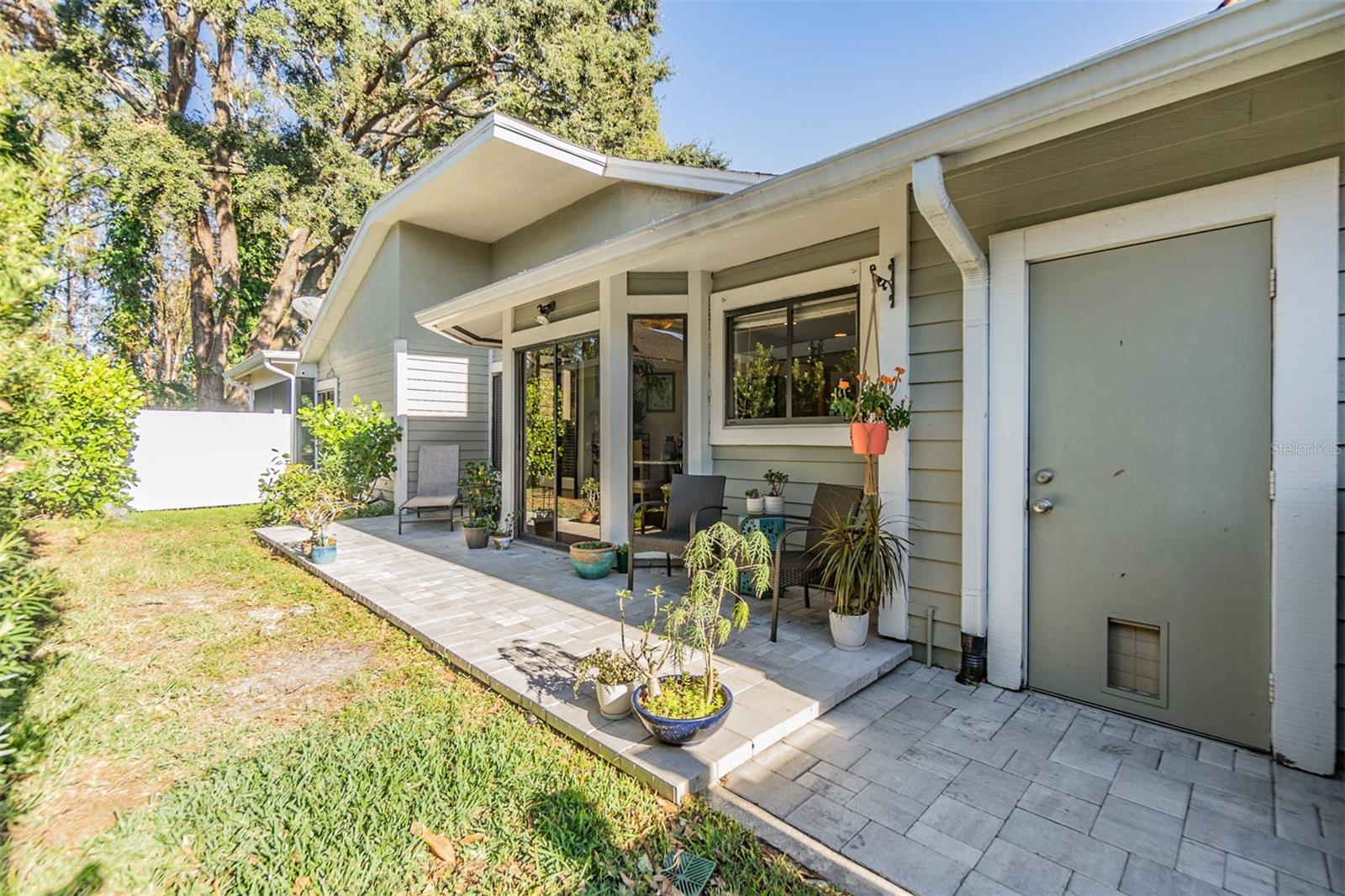 14631 VILLAGE GLEN CIR, TAMPA, FL, 33618