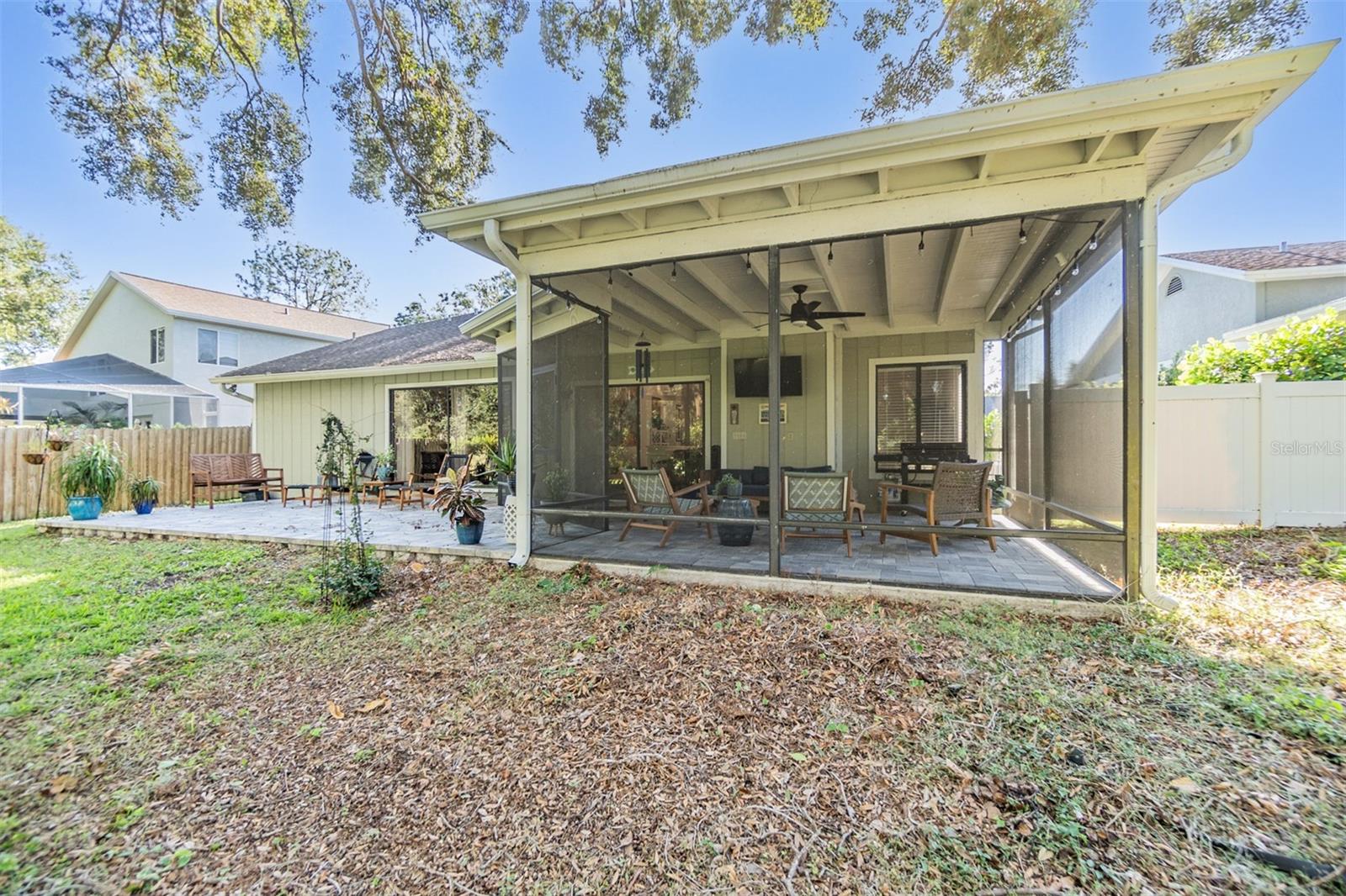 14631 VILLAGE GLEN CIR, TAMPA, FL, 33618