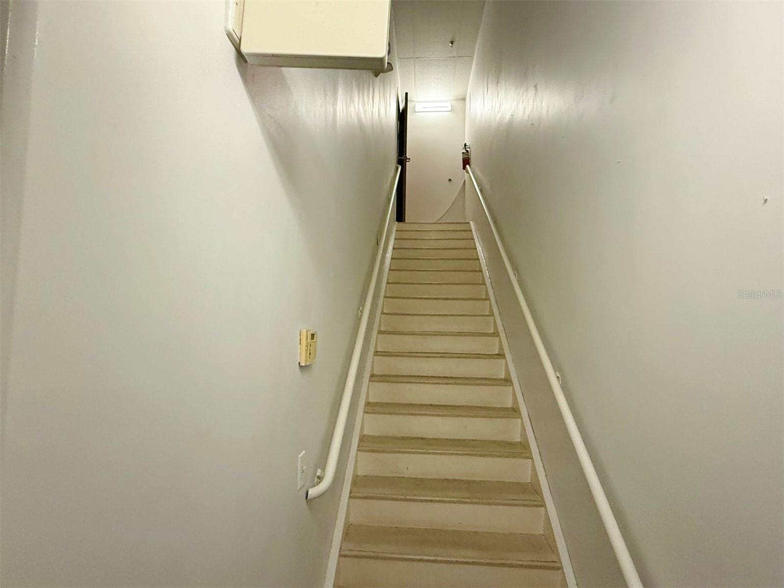 6753 KINGSPOINTE PKWY #110, ORLANDO, FL, 32819