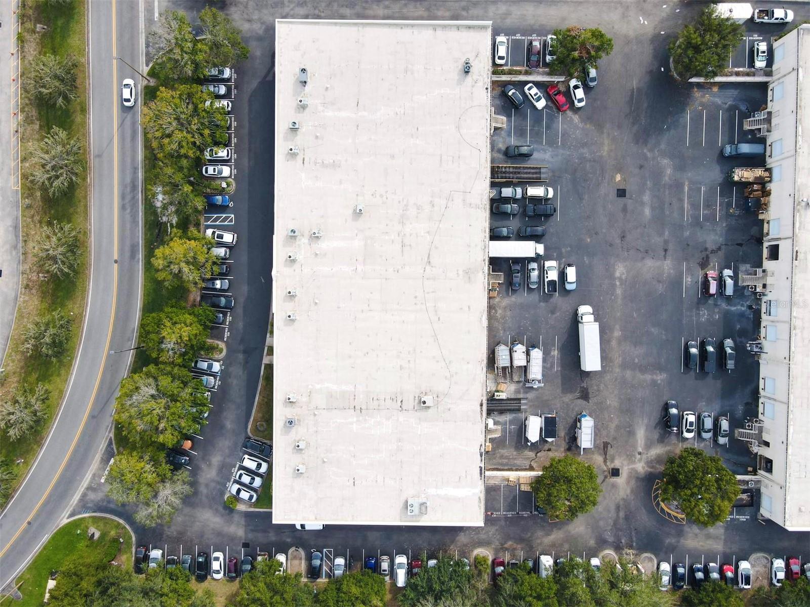 6753 KINGSPOINTE PKWY #110, ORLANDO, FL, 32819