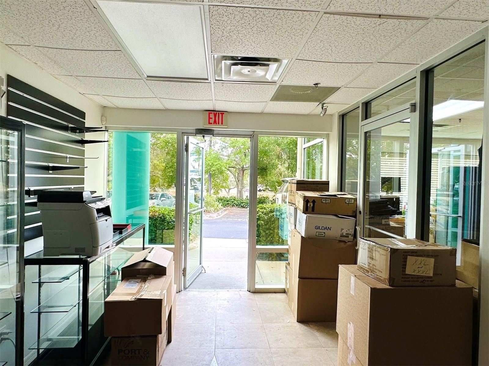 6753 KINGSPOINTE PKWY #110, ORLANDO, FL, 32819