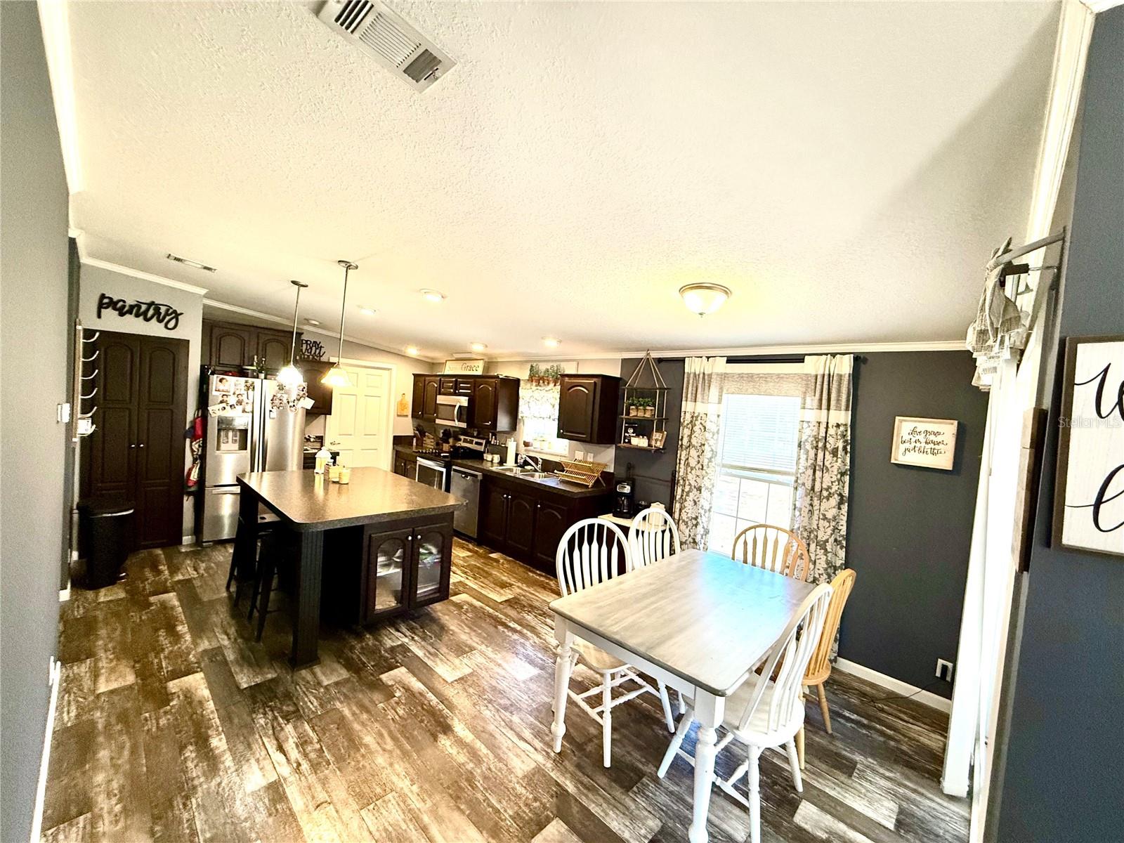1910 NE 155TH CT, WILLISTON, FL, 32696