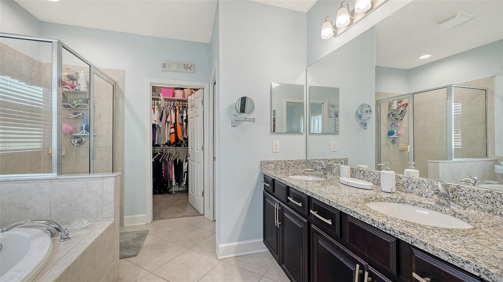 8430 NANDINA DR, SARASOTA, FL, 34240