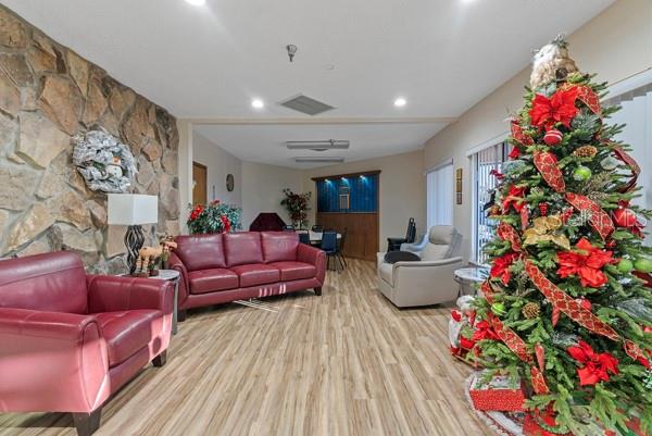 1001 STARKEY RD #692, LARGO, FL, 33771