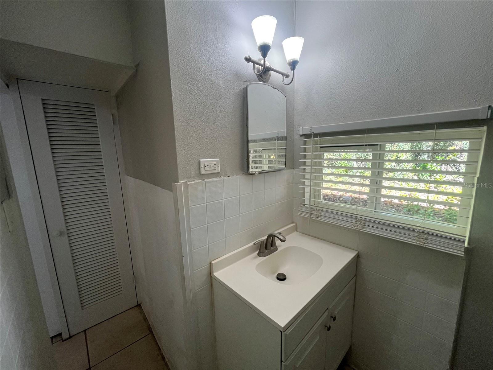 127 1/2 W PALMETTO AVE, DELAND, FL, 32720