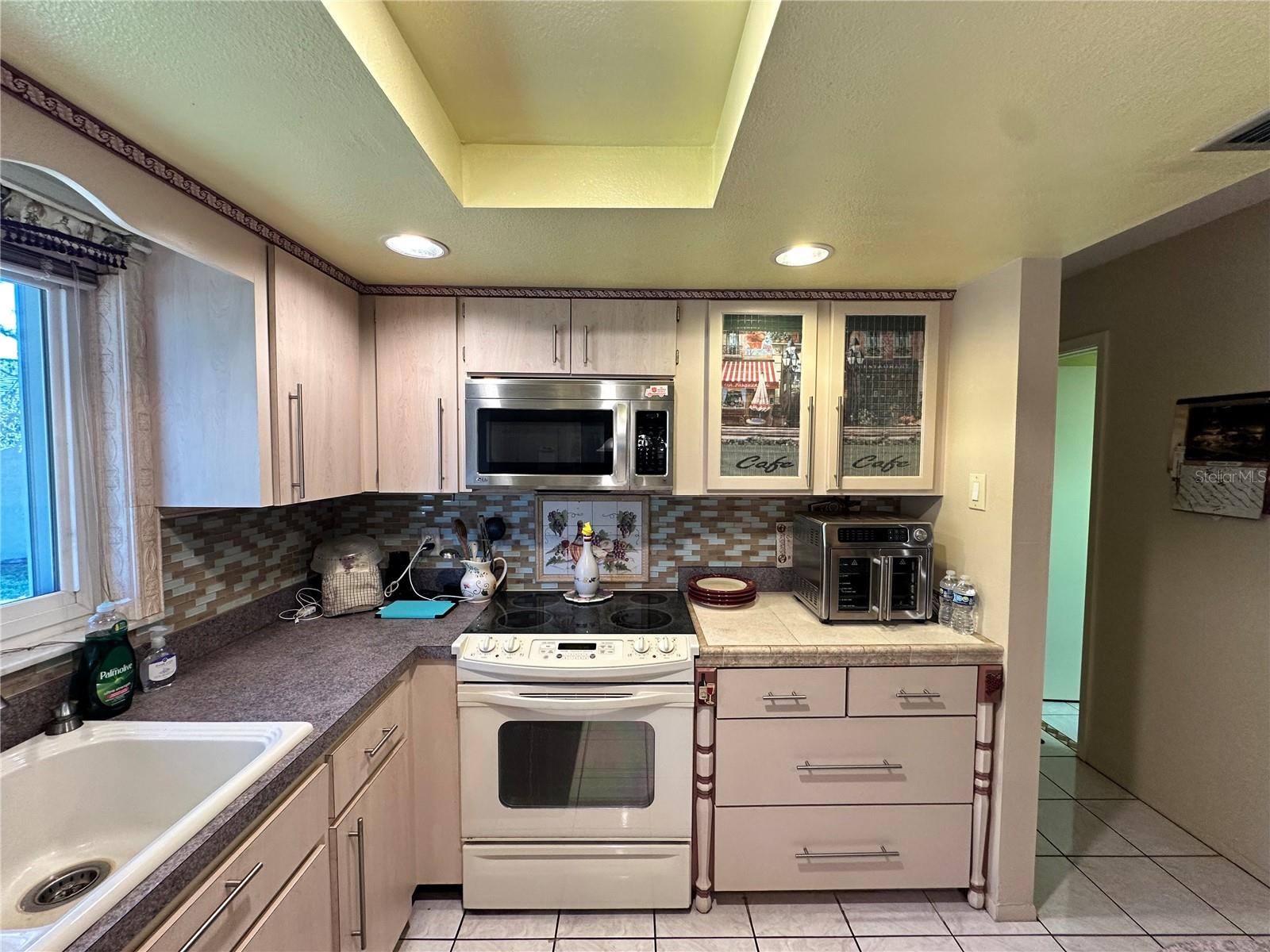 6823 BOTTLE BRUSH DR, PORT RICHEY, FL, 34668