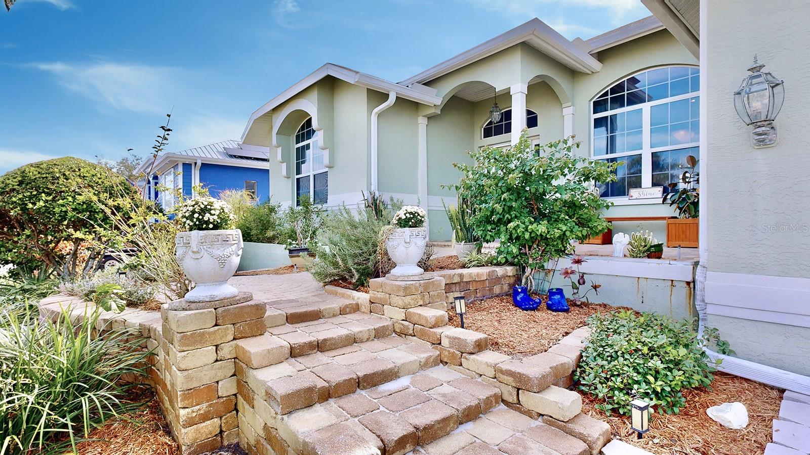 706 EAGLE LN, APOLLO BEACH, FL, 33572