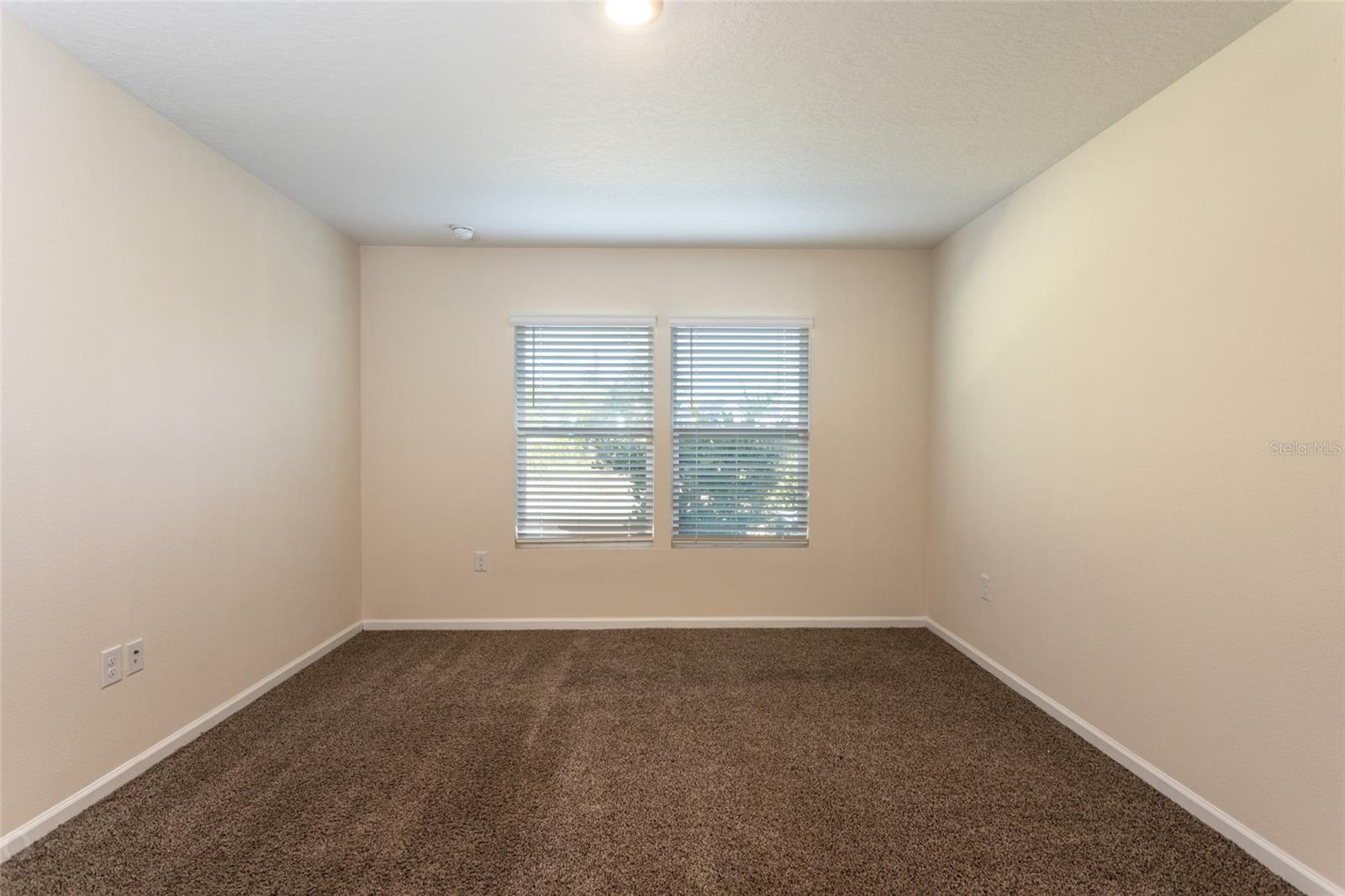 1 LEWIS SHIRE PL, PALM COAST, FL, 32137