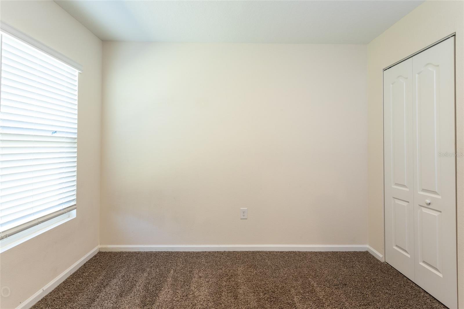 1 LEWIS SHIRE PL, PALM COAST, FL, 32137